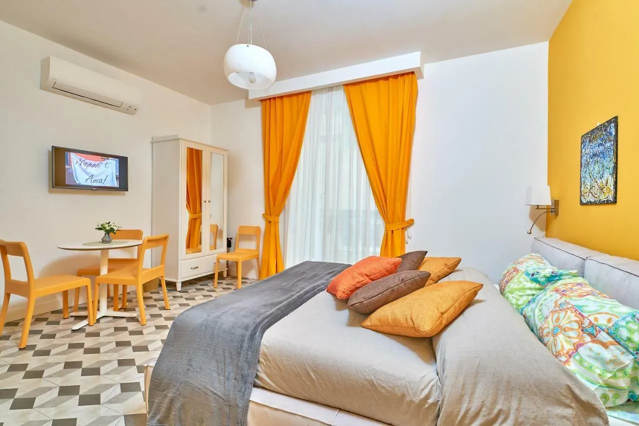 **  Bed and Breakfast A Casa del Principe Nápoles Italia